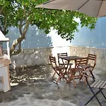 Milmak House, Lixouri, Kefalonia アパート